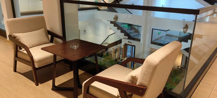 归隐拾光·Holiday Villa影音智享度假美宿(楚雄彝人古镇景区店)图片