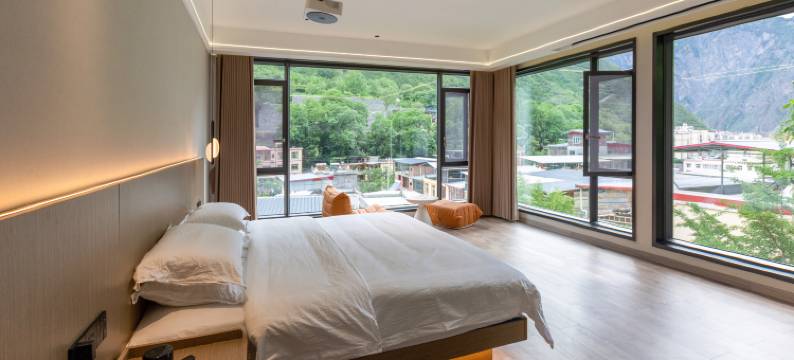 理县山舍民俗酒店图片