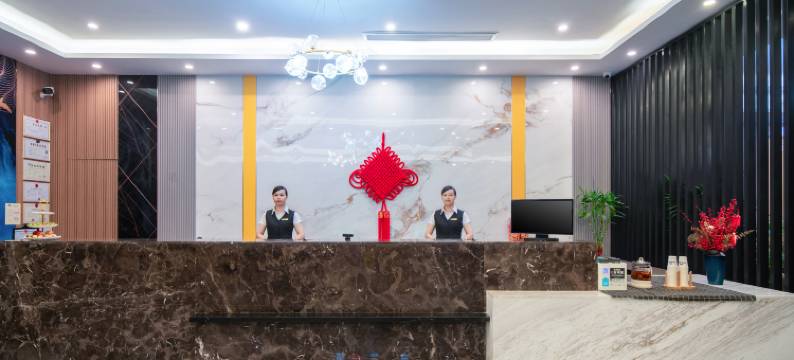 万豪鑫源酒店(贺州学院店)图片