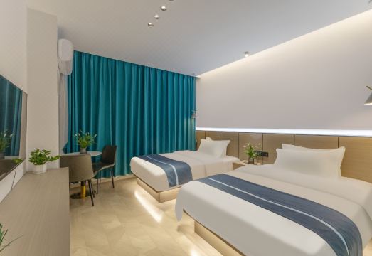 永和居大酒店（芒康如美竹卡大桥店）外景图