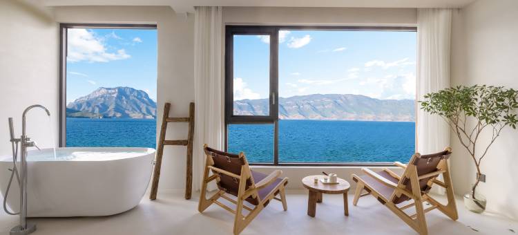 淳时·安铂|Amber hotel湖景度假酒店(泸沽湖大洛水村店)图片