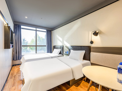 华庭迎宾酒店(首开龙湖天街北京理工大学店)