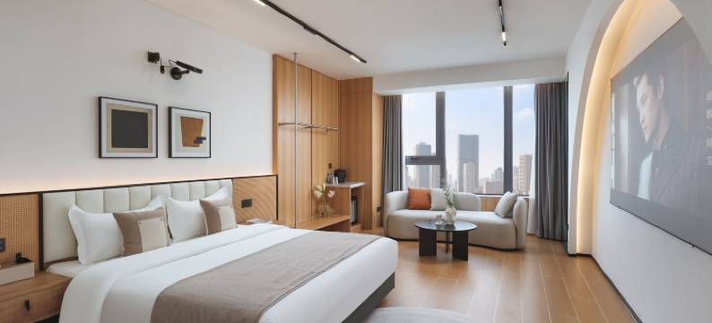 城市之光·观景设计师影院酒店(淮安洪泽武夷广场店)图片