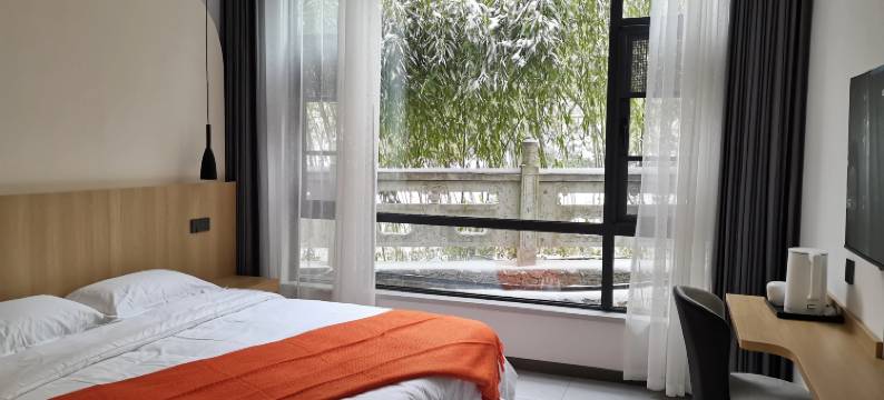 诗韵民宿(老君山店)图片