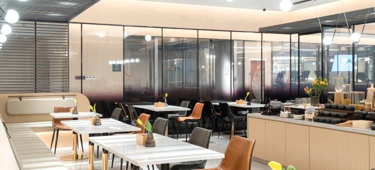 杭州四季青庆菱路地铁站亚朵酒店图片