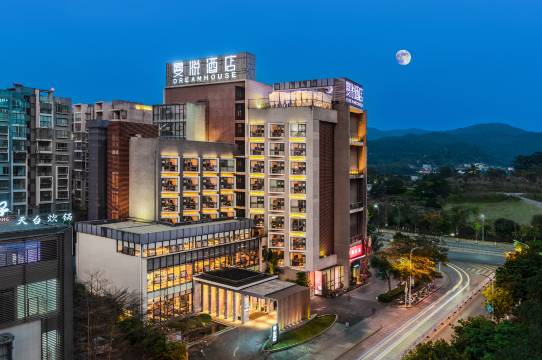 hotel overview picture