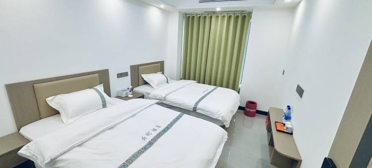 云町酒店(毕节站店)图片