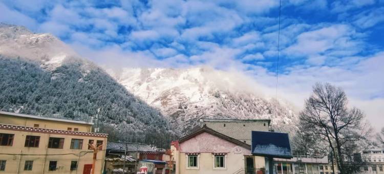 道孚县八美央切尔锅庄民宿图片