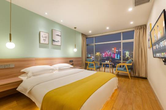 21ºC伴.高空观景酒店(重庆解放碑步行街店)图片