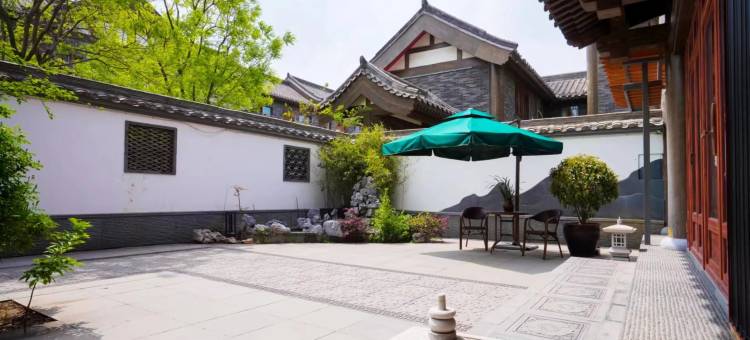 云水居·墅院民宿(开封清明上河园万岁山武侠城店)图片