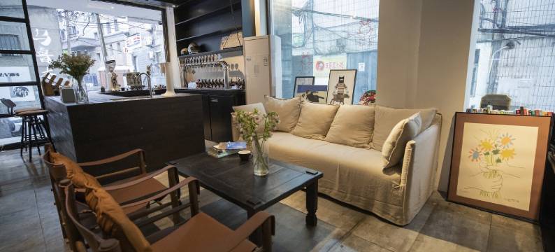 停泊青年旅舍(新兴街地铁站店)图片