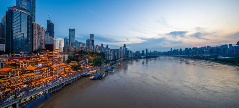 重庆洪崖洞千厮门大桥江景亚朵酒店图片