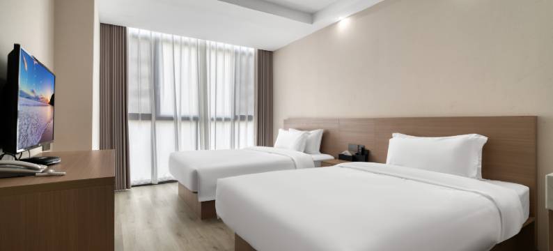 逸庭商务酒店(翠柏商贸城店)图片