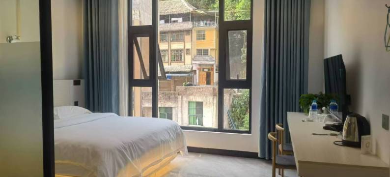 东仰君悦酒店图片