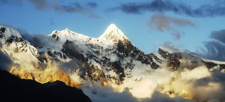 香巴拉·南迦巴瓦山居图片