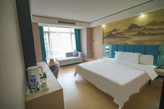 泊亚假日酒店(长港路店)