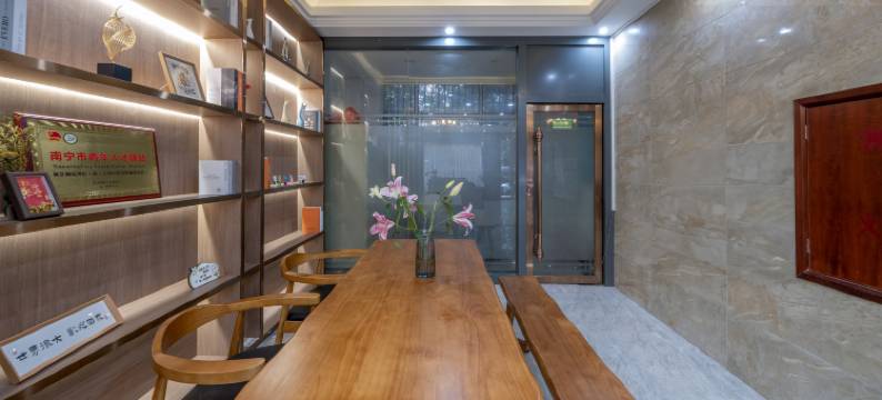 枫景澜庭酒店(南宁大沙田建设路地铁站店)图片