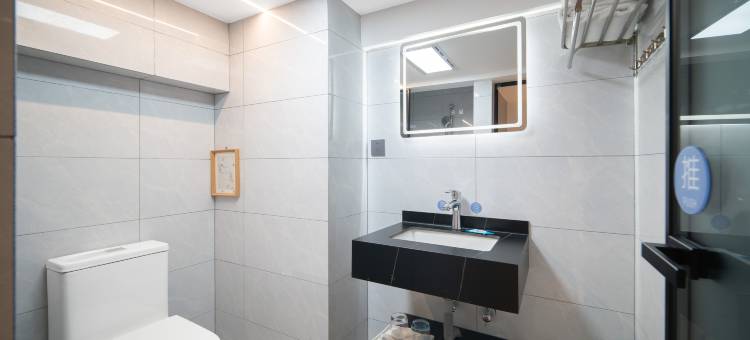 来蓉优住(成都东站东广场店)图片