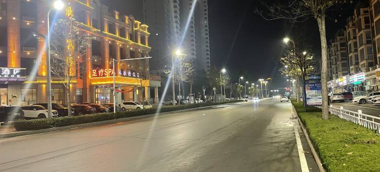 美娱·星峰电竞酒店(菏泽牡丹区政府店)图片