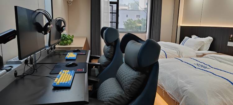 蓝博One电竞酒店图片