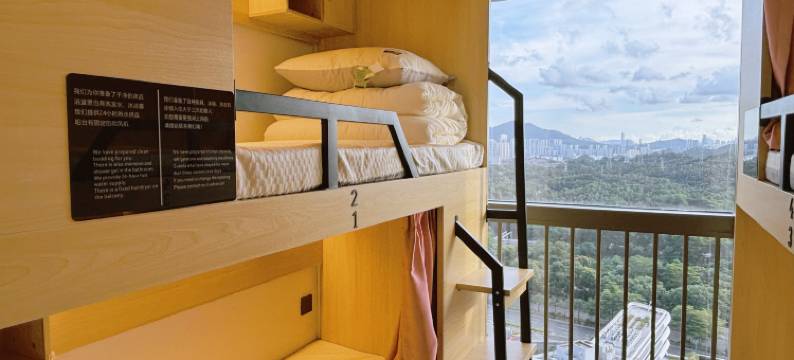 东方巴黎女生青年旅舍(深圳北站店)图片