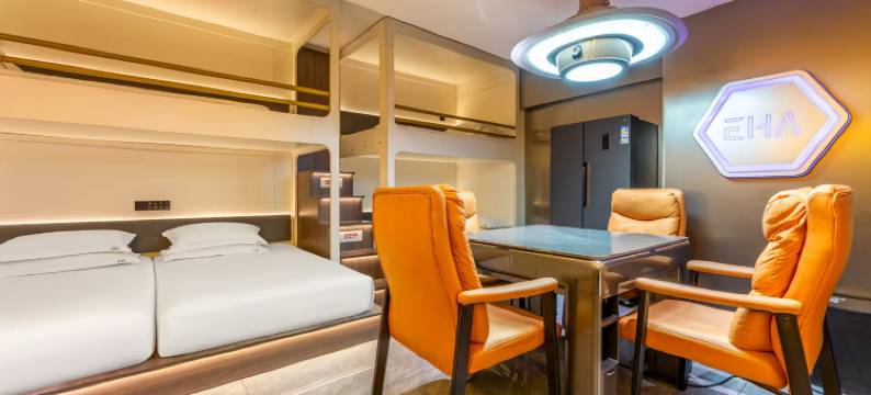 EHA电竞酒店(武汉白沙洲烽火村地铁站店)图片