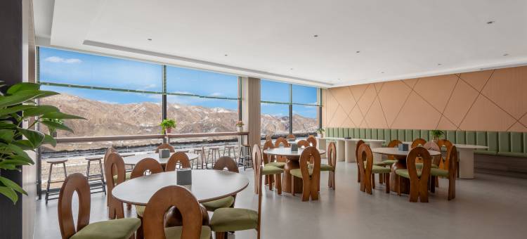 花筑·疆徕·美墅(塔什库尔干帕米尔旅游区店)图片