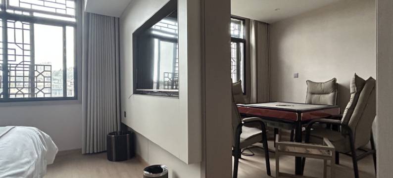 瑞豪酒店(凤凰古城店)图片