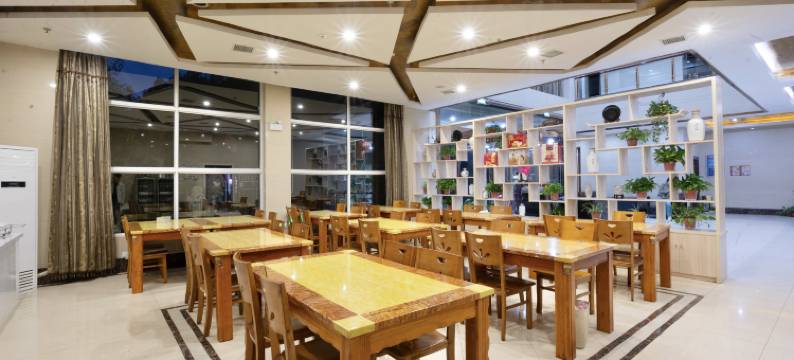 易景国际酒店(阜阳颍州万达店)图片