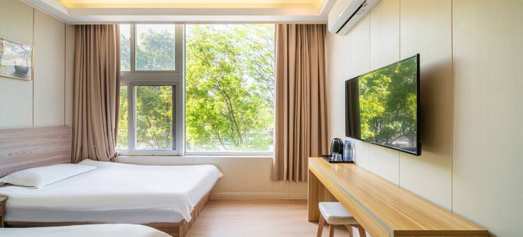 轻住·长裕优选酒店(上海儿童医学中心蓝村路地铁站店)图片