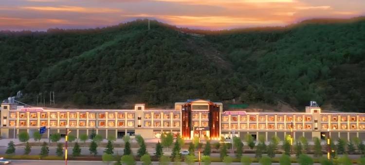 艺龙酒店(香格里拉独克宗古城高铁站店)图片