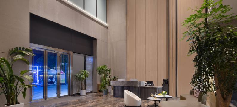 深蓝柏豪酒店(贵阳观山湖金融城会展中心店)图片