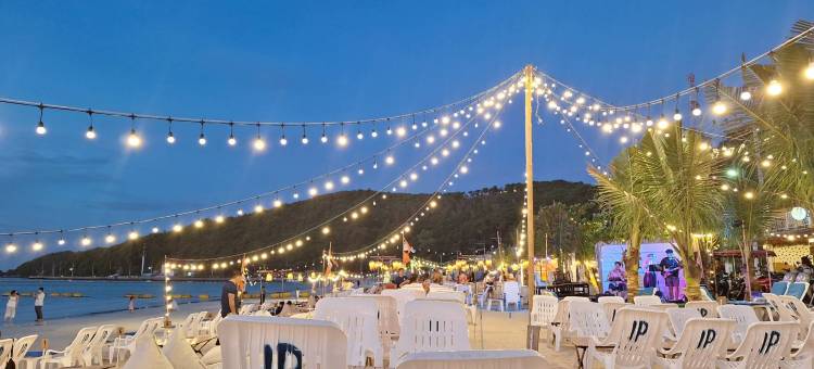 IP Plus海滩度假村(IP Plus Beach Resort Koh Larn)图片