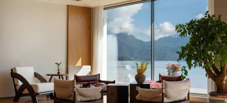 泸沽湖路途湖景度假酒店(大落水码头店)图片