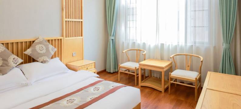 倚梦酒店(大理高铁站店)图片