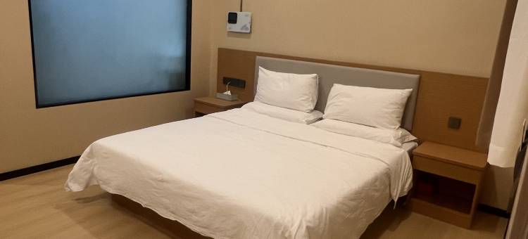 鸣悦凯会观光酒店图片