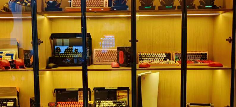 英途智选电竞酒店(乌鲁木齐机场店)图片