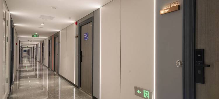 兰亭智能影音酒店(环宇城华山湖公园店)图片