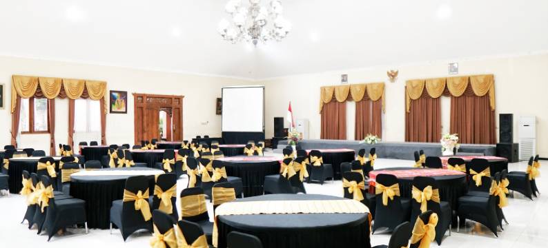 西普坦宁加提酒店(Ciptaningati Hotel)图片