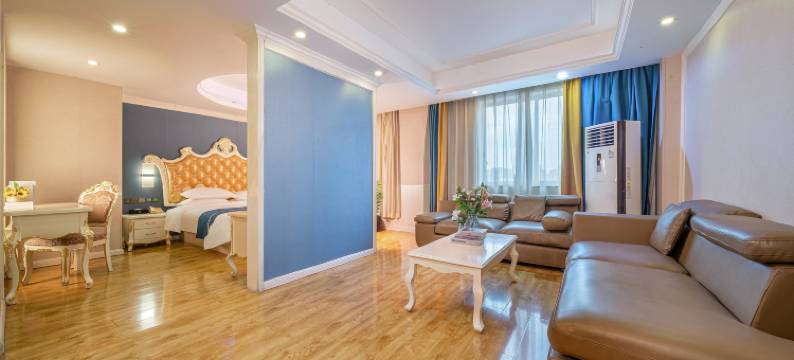 小太阳大酒店(广西大学南宁火车站店)图片