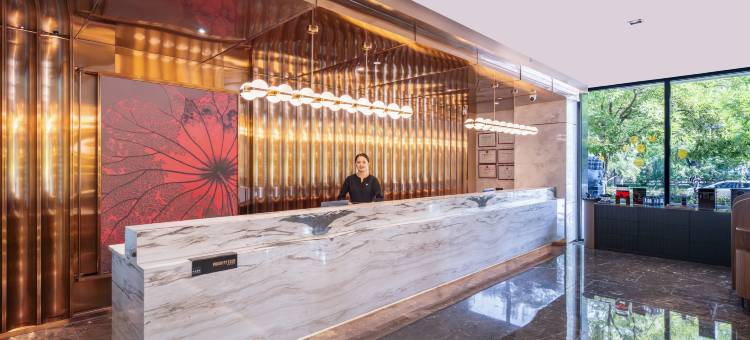 兰州高铁西站七里河大桥美仑酒店图片