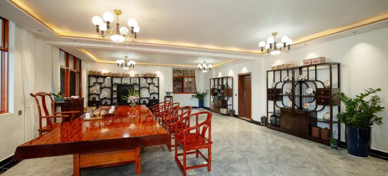 景邁鼎懿茗園(景迈糯干古寨店)图片