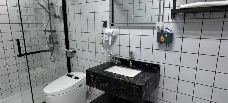 可梦·民宿(柳州高铁站柳南万达店)图片