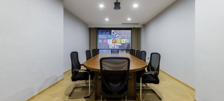 鑫海大酒店(安顺镇宁黄果树大道店)图片