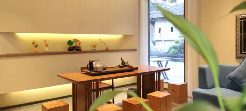 山逸阁酒店(西江千户苗寨大北门店)图片