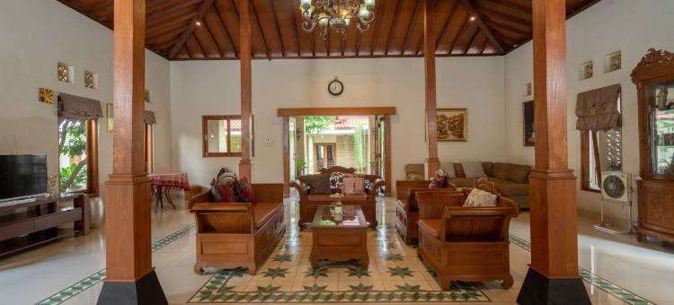 格里亚巴扬克拉古曼(Private Villa - Griya Bayan Kraguman)图片