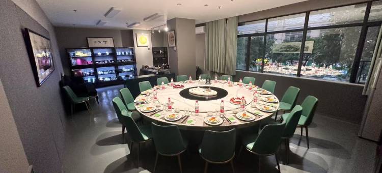 城市·便捷WONDERFULLYMOMENTS酒店(中山电子科技大学中山北站店)图片