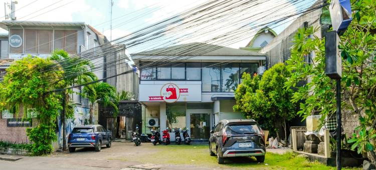 乐佳乐吉镇屋塞米亚克酒店 由拉瓦纳提供(Lega Legi Town House Seminyak by The Lavana)图片