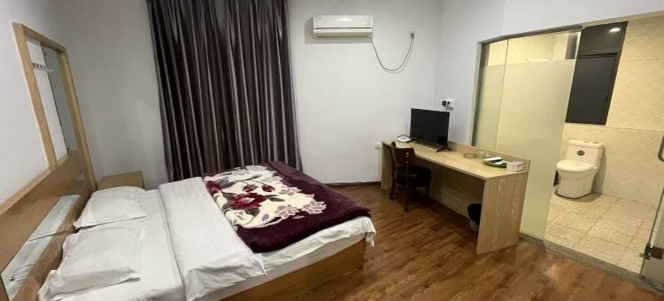 荥经宏阳酒店图片