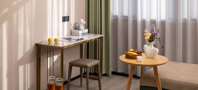 栀子轻居酒店(民主街历史文化街区荆门站店)图片